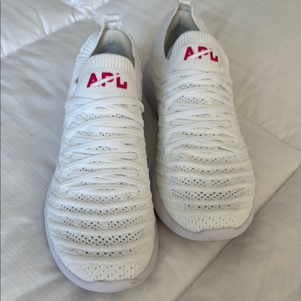 APL TechLoom Wave Hybrid Running Show Women’s Size 9